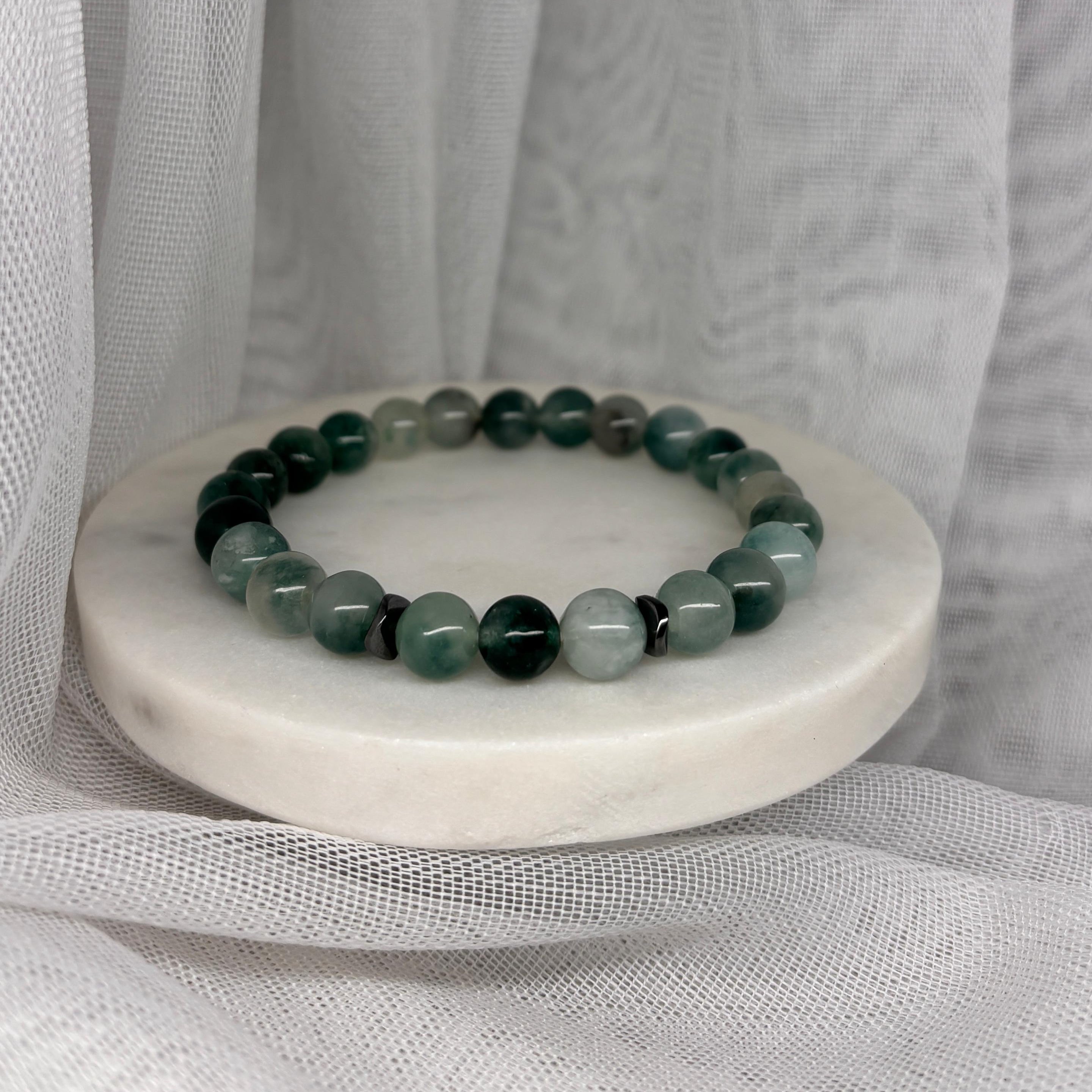 Armband aus natürlichen Edelsteinen - Grüner Jade mit Hämatit