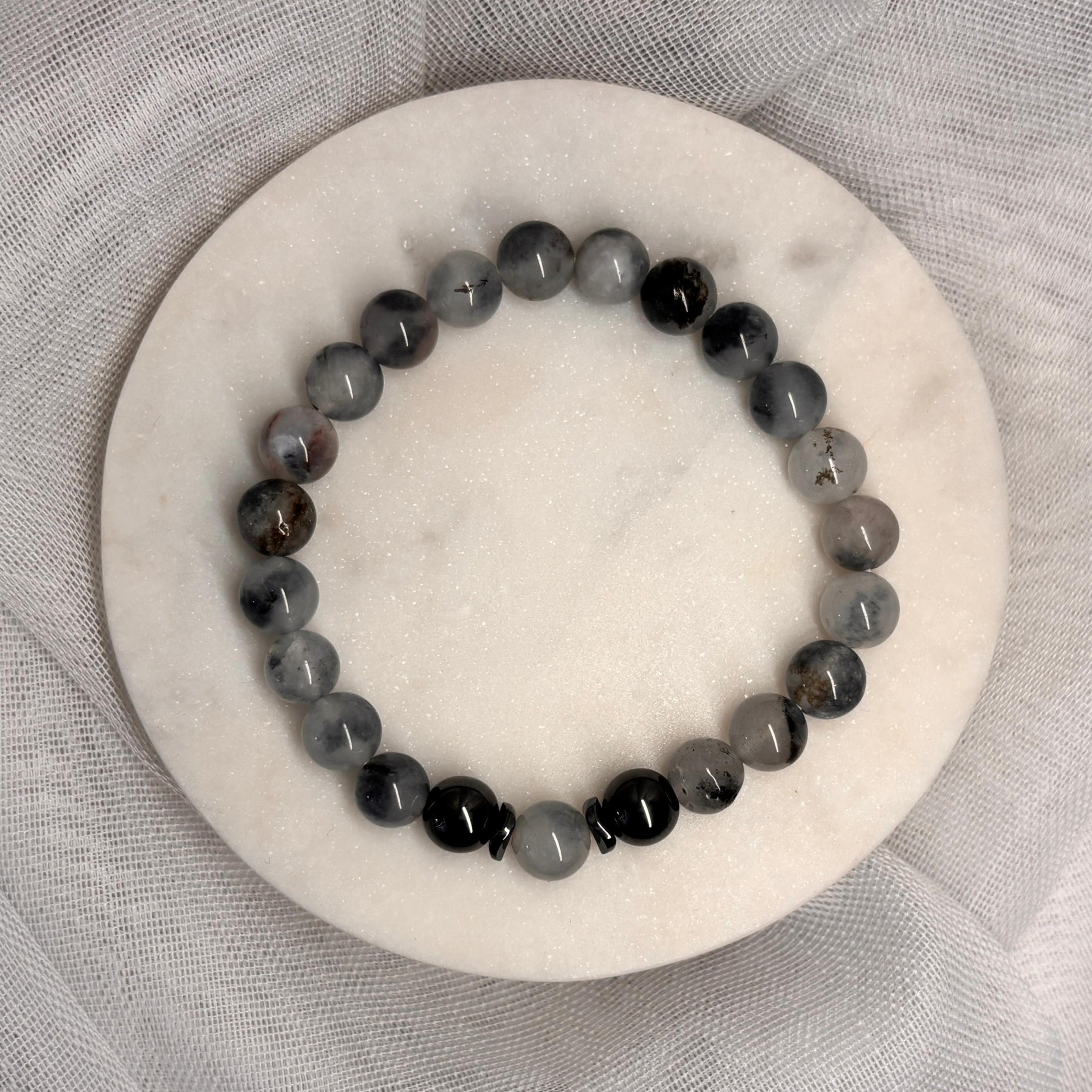 Armband aus natürlichen Edelsteinen - Grauer Jade mit Hämatit